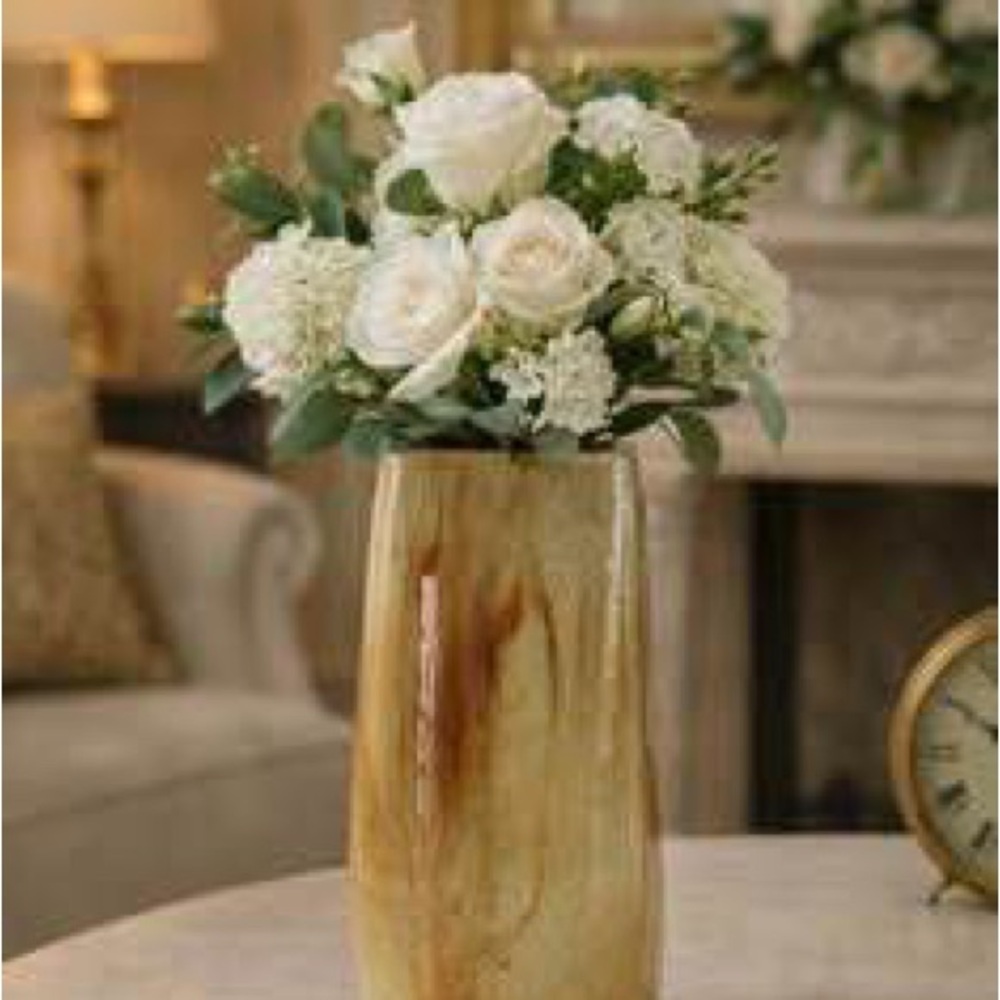 Home Decor / Vase - Picture 3 of 3